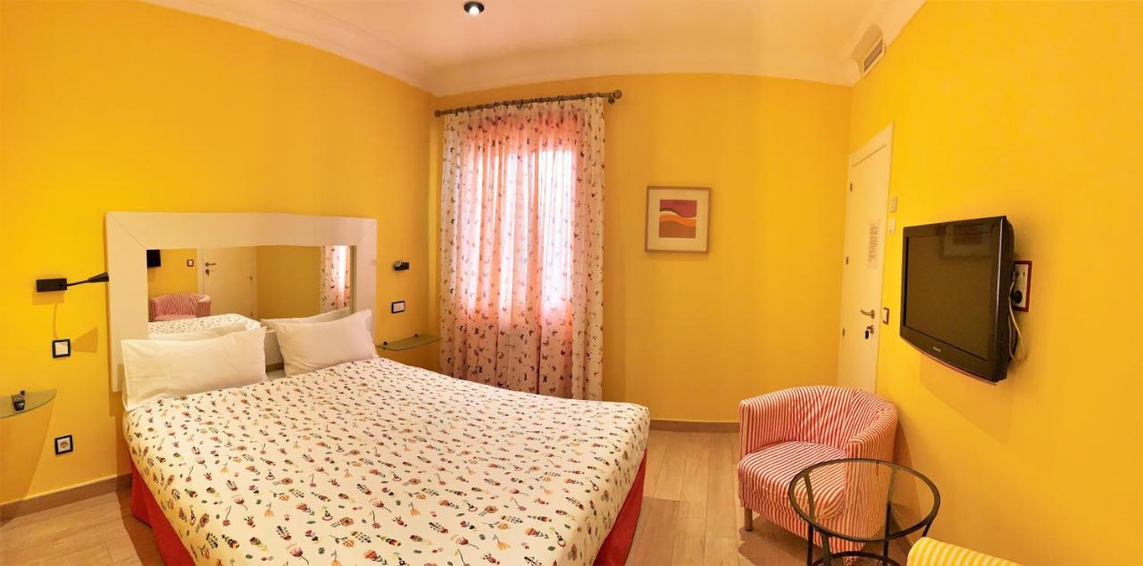 Hostal Arco Iris Madrid Exterior foto
