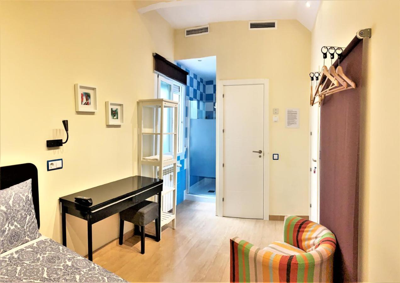 Hostal Arco Iris Madrid Exterior foto